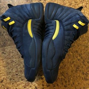 U OF M 12ams 9.5 Wore 4x